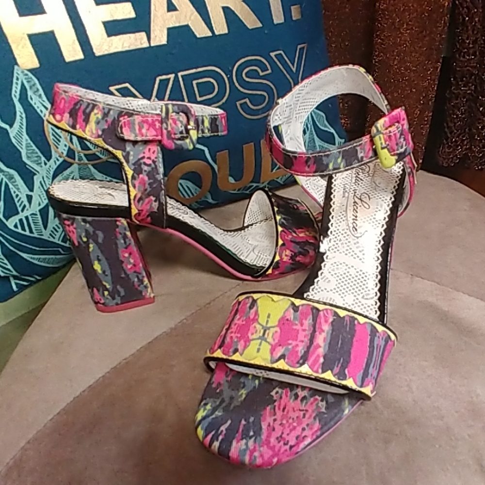 POETIC LICENSE SANDALS